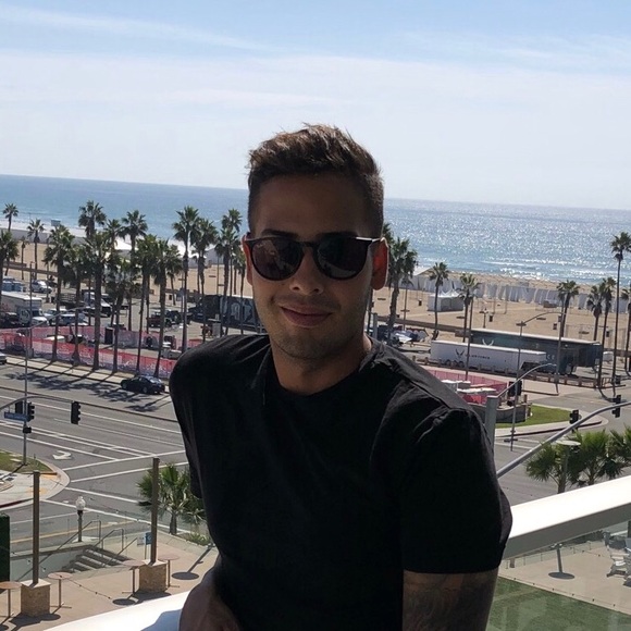 Meet your Posher, William - Picture 1 of 1